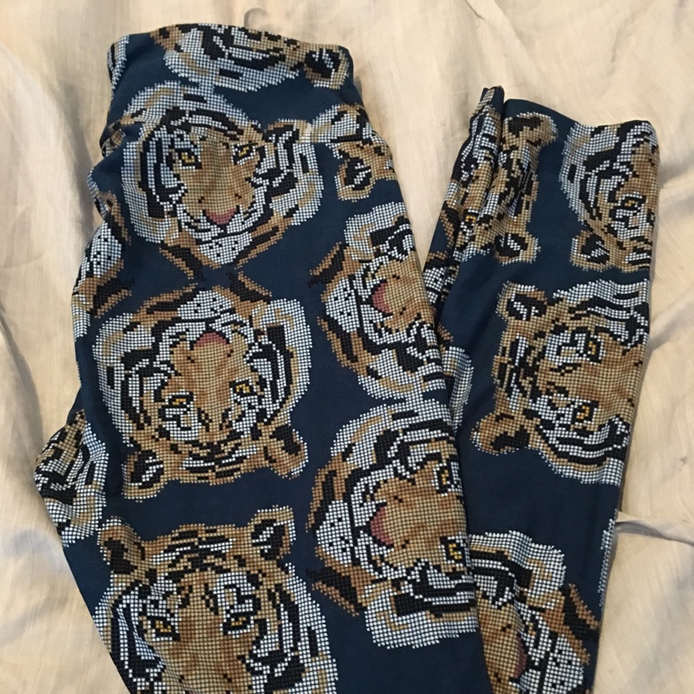 LuLaRoe Rare Tiger leggings